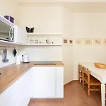 Апартаменты Classy Heritage Home, Center, 7 Guests *